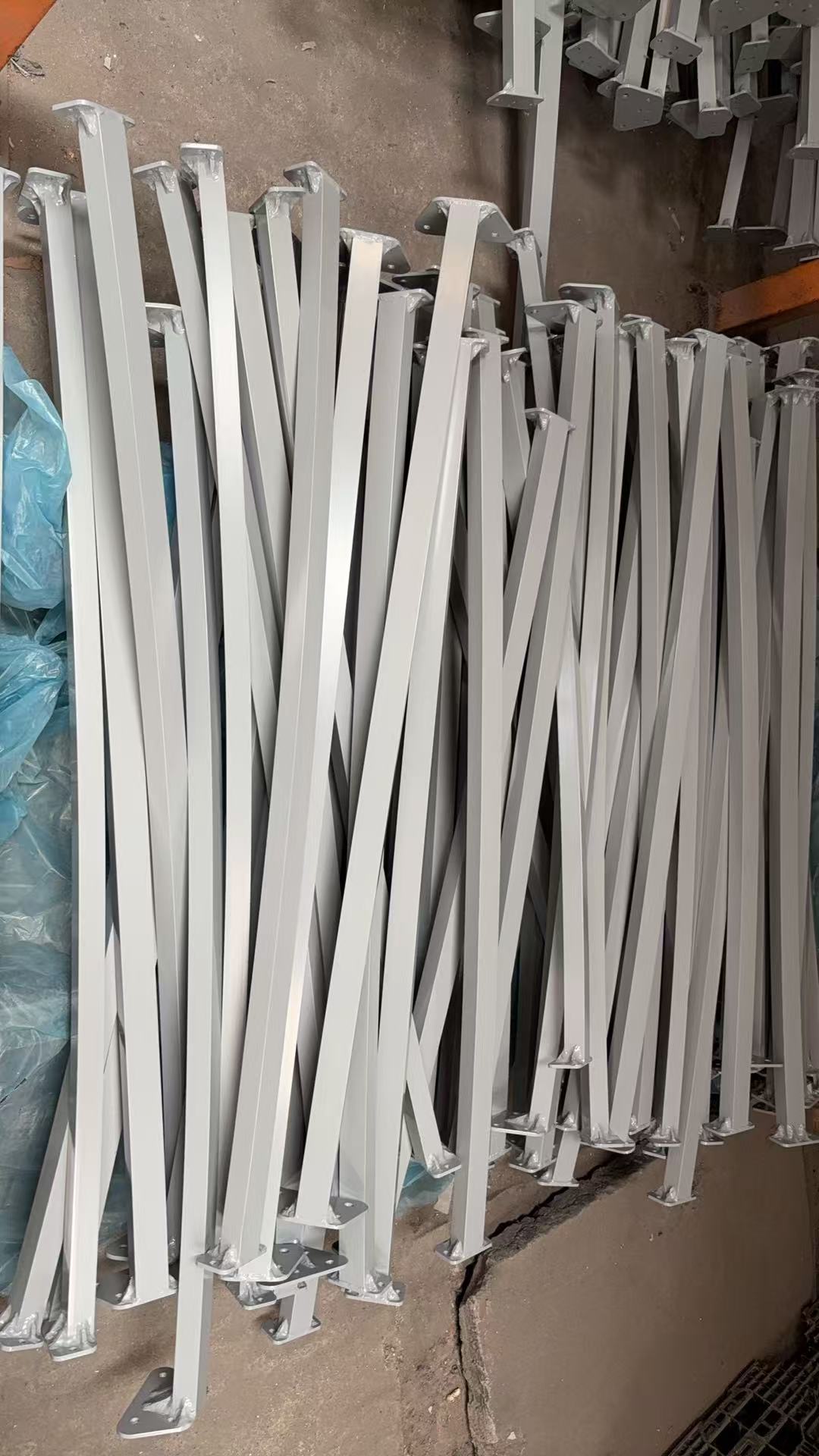 電動(dòng)車(chē)觀光車(chē)頂篷側(cè)支撐架